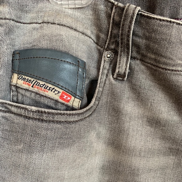 Diesel Grey Skinny Jeans - Picture 3 of 7